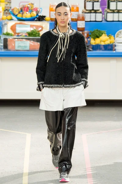 Look 54